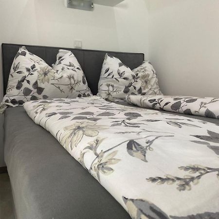 Villa Mara Crikvenica Bagian luar foto