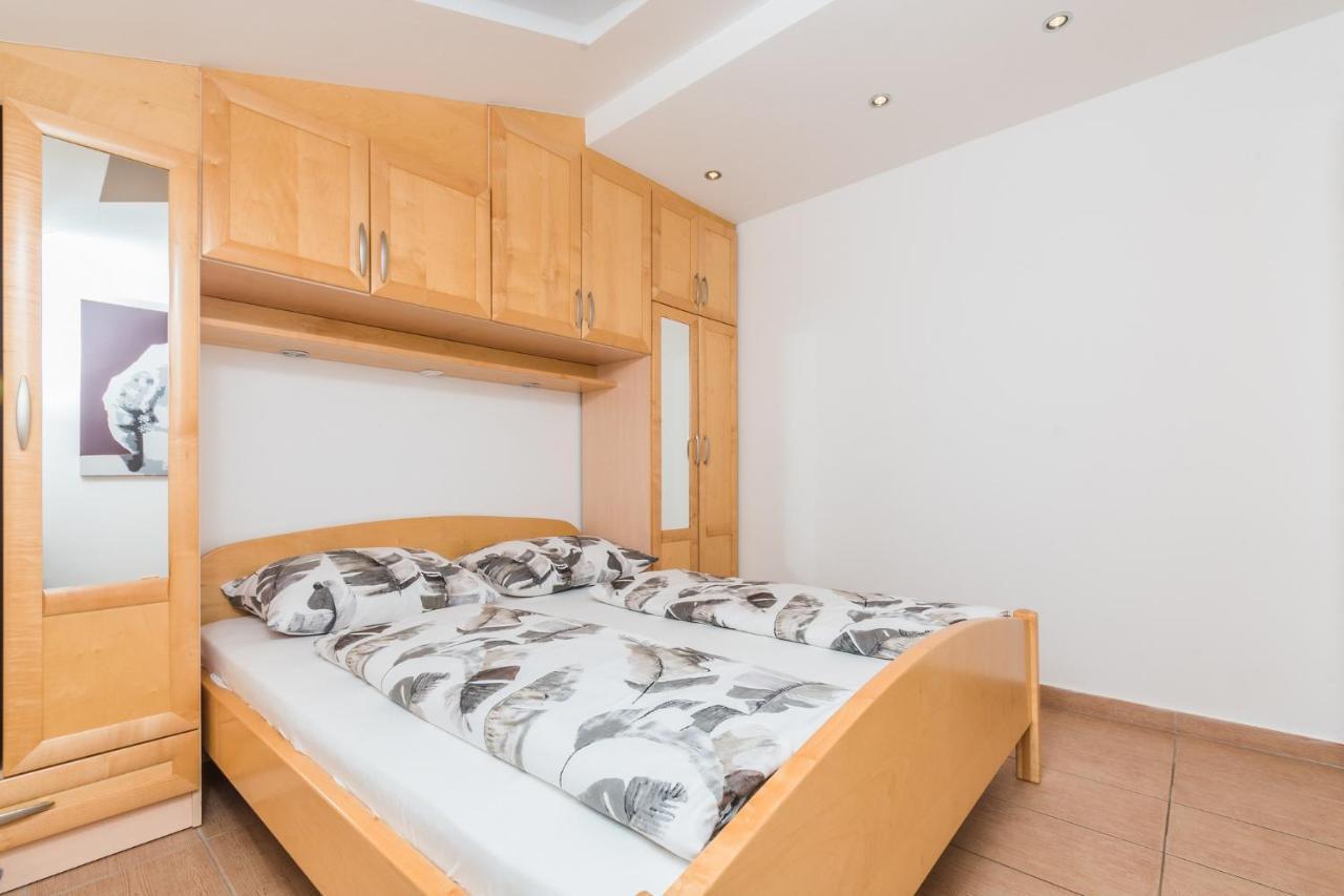 Villa Mara Crikvenica Bagian luar foto