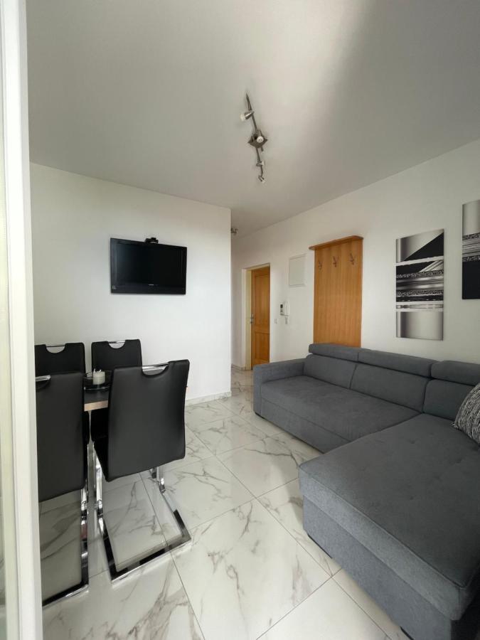 Villa Mara Crikvenica Bagian luar foto