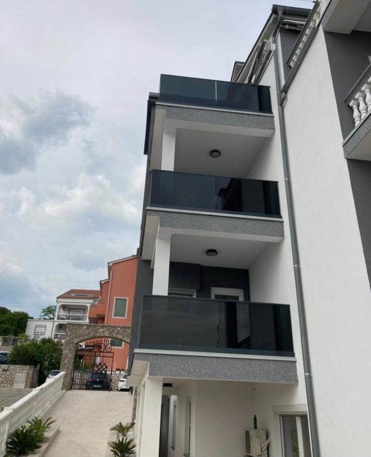 Villa Mara Crikvenica Bagian luar foto