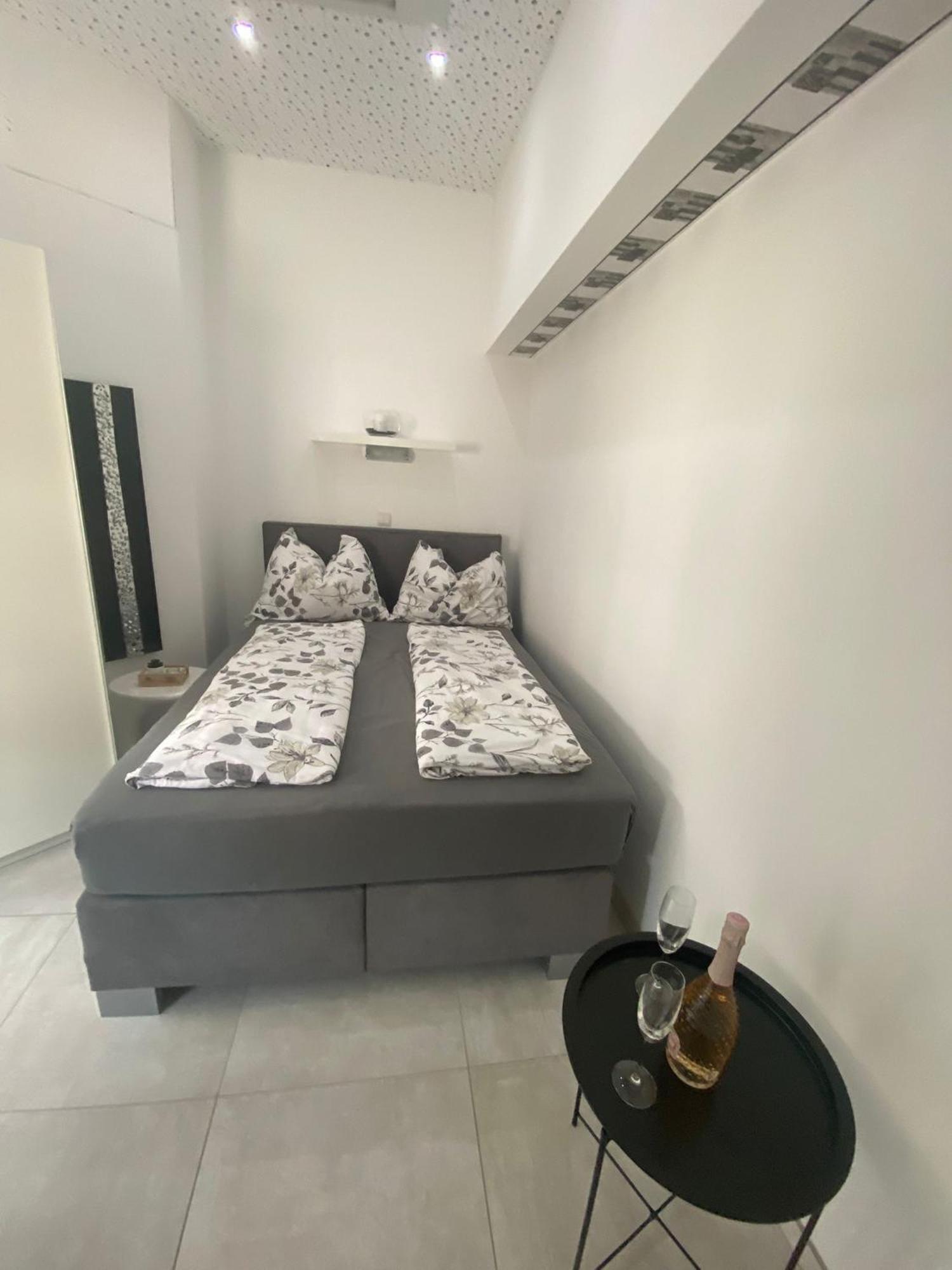 Villa Mara Crikvenica Bagian luar foto