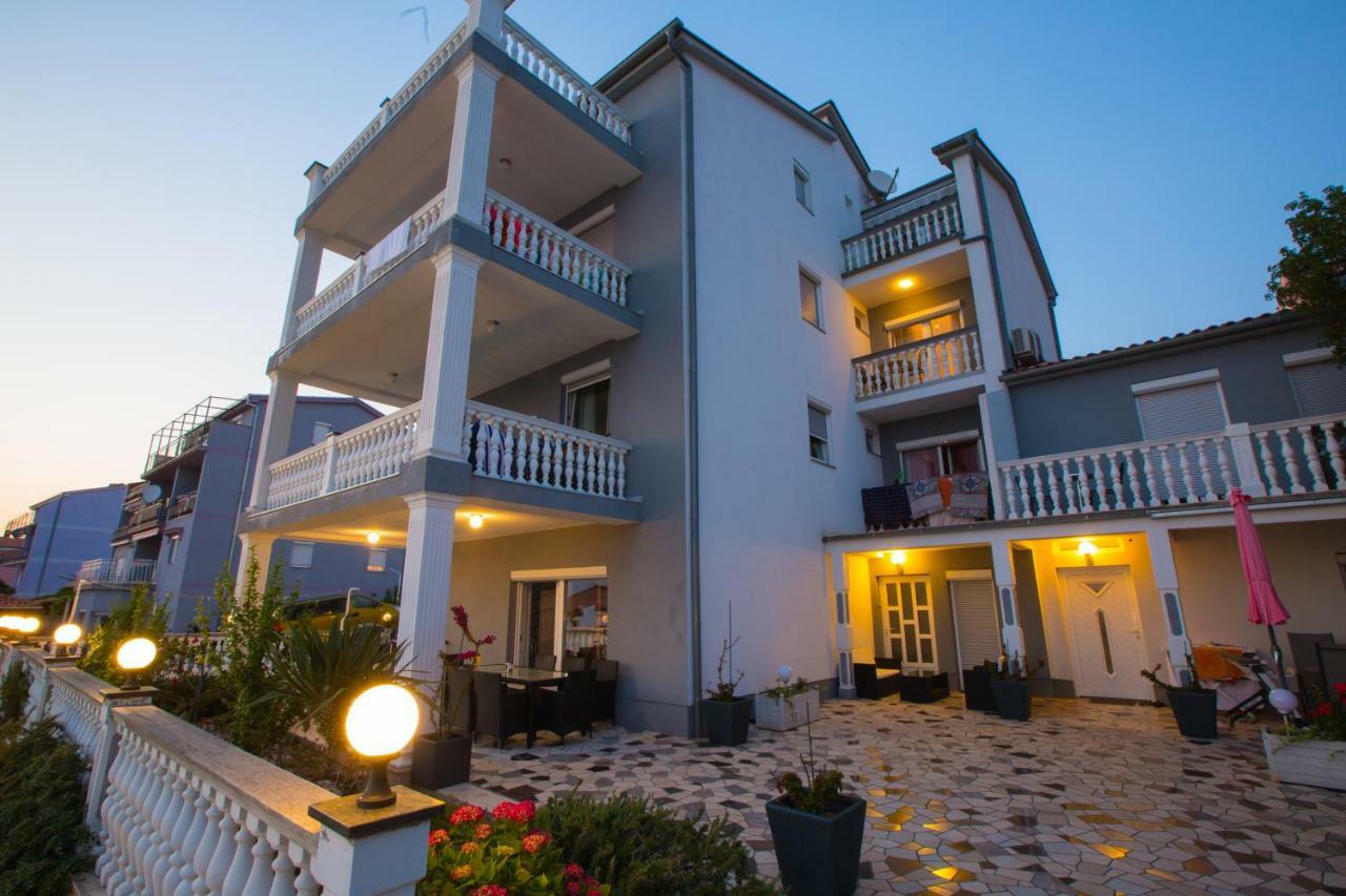 Villa Mara Crikvenica Bagian luar foto