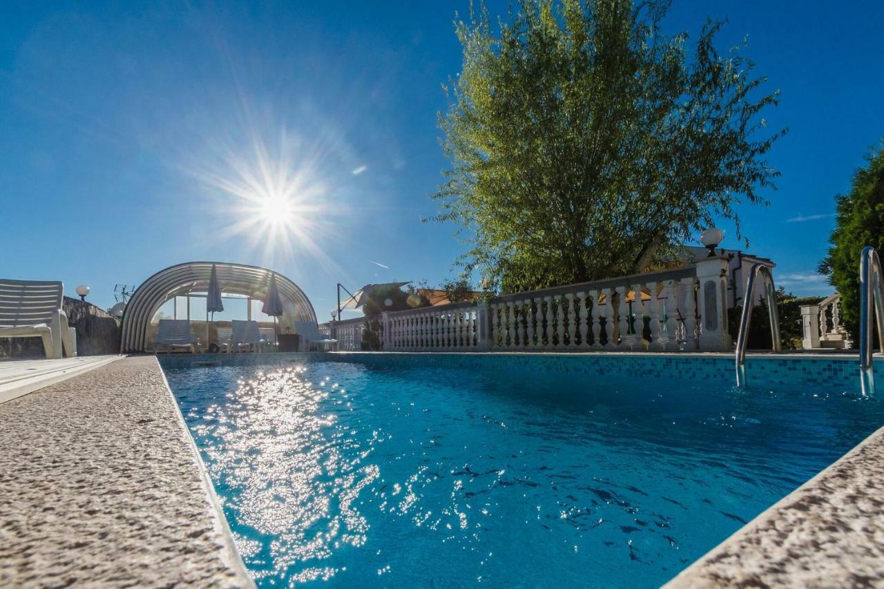 Villa Mara Crikvenica Bagian luar foto